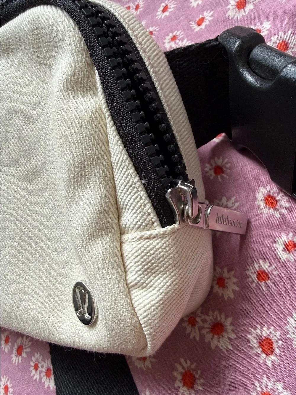 lululemon black cosmetic pouch with mesh organizer